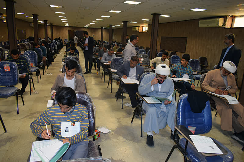 مشارکت ۱۳۶ بوشهری در اولین آزمون ملی حفظ قرآن در شرایط «سکوت صحنه نبرد»