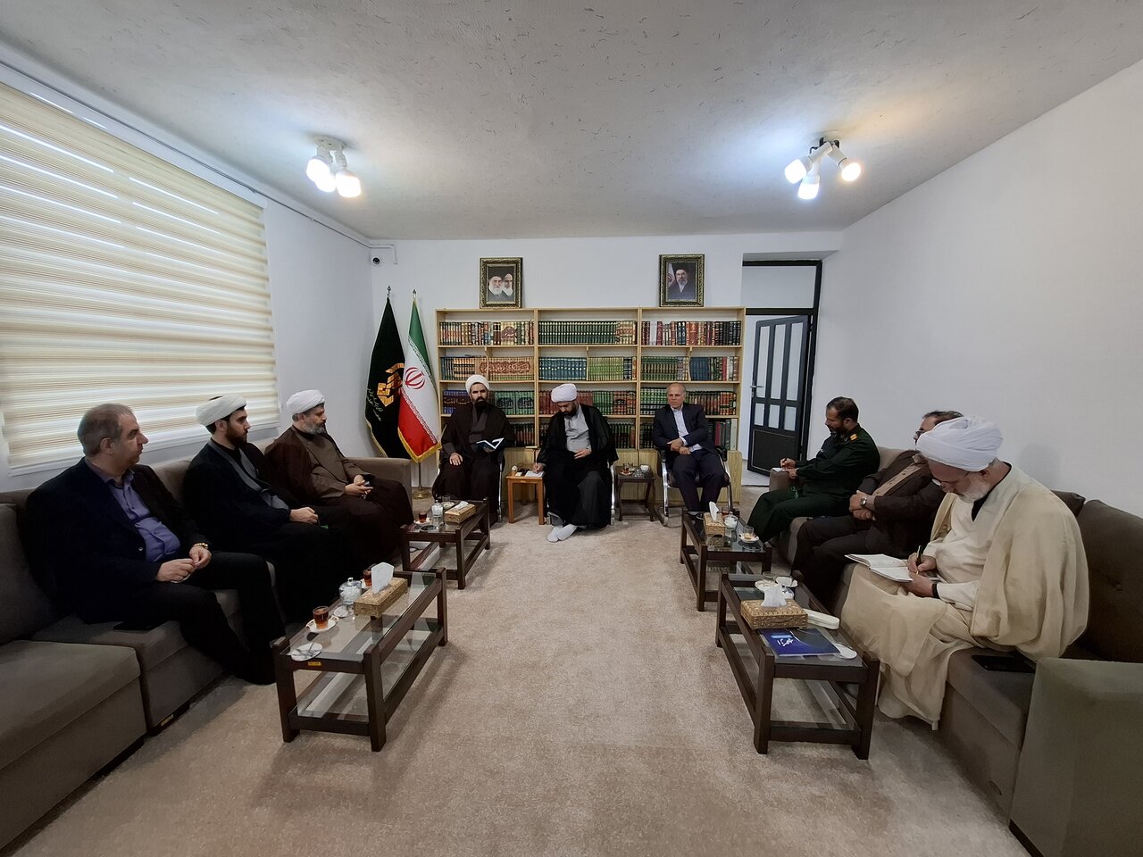 نشست مسئولان حوزه علمیه گیلان با مدیران شهرستان شفت برگزار شد