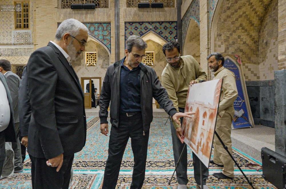 الأمين العام للعتبة العلوية المقدسة يتشرّف بزيارة الإمام الرضا (عليه السلام) ويلتقي المتولّي الشرعي للعتبة الرضوية المقدسة