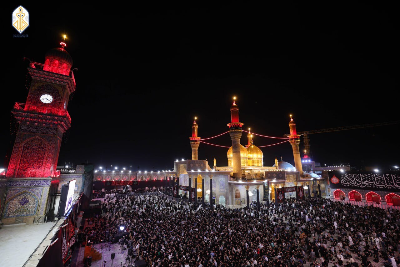 تقرير مصور | جموع المعزّين تتوافد إلى مرقد الإمام الجواد (عليه السلام) بدموع تفيض وولاء لا يخبو