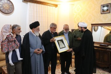 تقدیر نماینده مردم یزد و اشکذر در مجلس، از شاعر یزدی حجت‌الاسلام مروستی‌زاده+ تصاویر