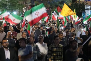 تصاویر/ هفتاد و هفتمین شب از اجتماعات مردمی «شب‌های اقتدار» در سمنان