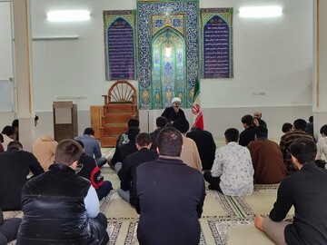 اخلاص، شرط اصلی قبولی اعمال در نگاه اهل‌بیت(ع) است