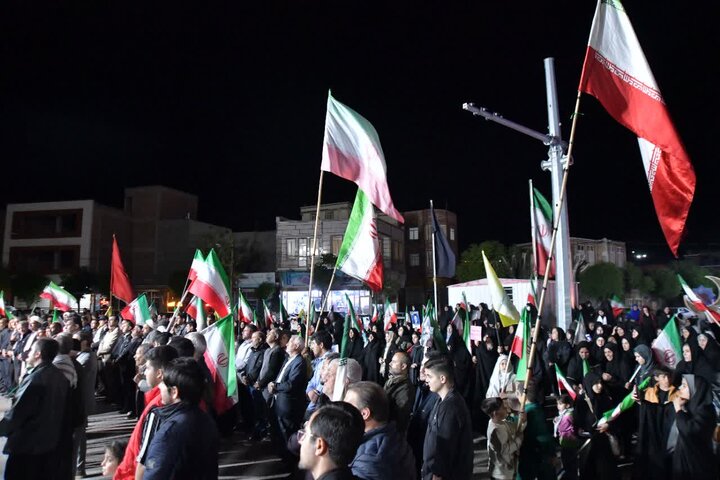 تصاویر/ استمرار حضور خیابانی مردم شوط در حمایت از نظام اسلامی