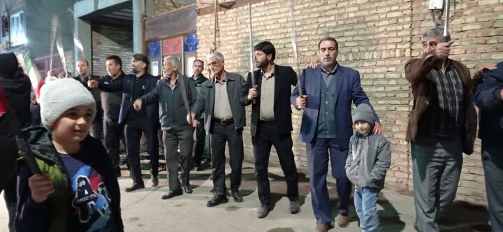 تصاویر / اجتماع پرشور مردم متدین هریس در ویژه برنامه شب‌های اقتدار