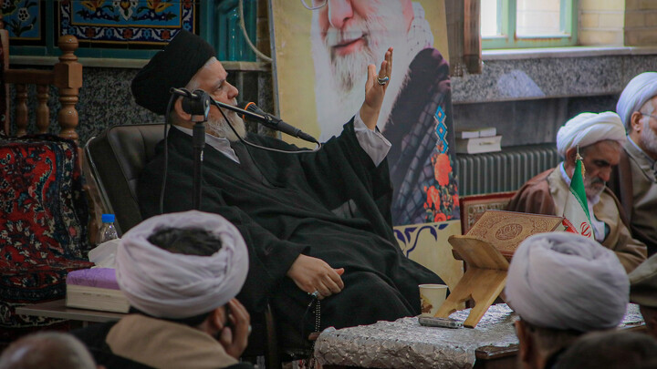 تصاویر/ مراسم شهادت امام جواد(ع) در مدرسه علمیه آخوند(ره) همدان برگزار شد