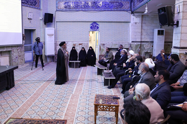 تصاویر/ بازدید میدانی رئیس جمهور از اجرای طرح «حکمرانی محله‌محور و مسجد‌محور»