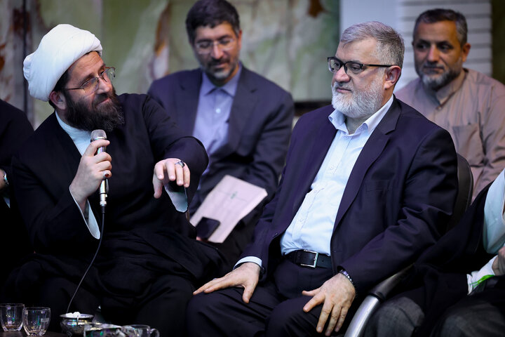 تصاویر/ بازدید میدانی رئیس جمهور از اجرای طرح «حکمرانی محله‌محور و مسجد‌محور»
