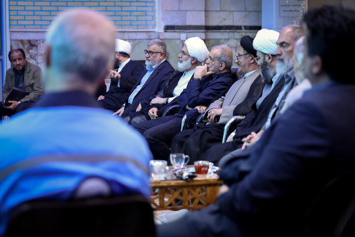 تصاویر/ بازدید میدانی رئیس جمهور از اجرای طرح «حکمرانی محله‌محور و مسجد‌محور»