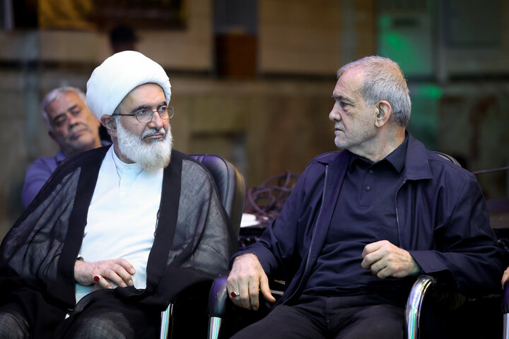 تصاویر/ بازدید میدانی رئیس جمهور از اجرای طرح «حکمرانی محله‌محور و مسجد‌محور»