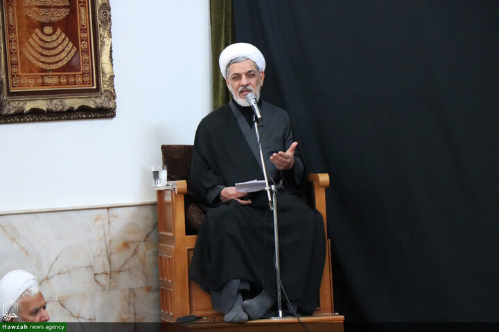 Photos/Cérémonie de deuil à l’occasion de l’anniversaire du martyre de l’Imam Mohammad Taqi (AS), en présence de l’Ayatollah Nouri Hamedani