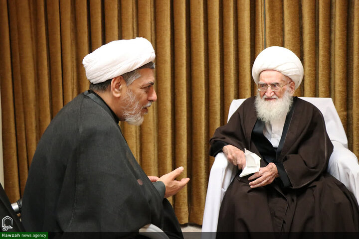Photos/Cérémonie de deuil à l’occasion de l’anniversaire du martyre de l’Imam Mohammad Taqi (AS), en présence de l’Ayatollah Nouri Hamedani