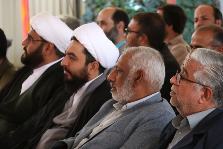 تصاویر/ گردهمایی اعضاءکانون مداحان شهرستان کرمان با حضور مدیر کل تبلیغات اسلامی استان کرمان