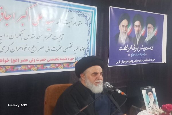 دشمن با تمرکز بر زنان به دنبال هدف قراردادن ثبات حاکمیتی است