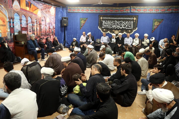 تصاویر/ مراسم عزاداری شهادت حضرت امام جواد‌ علیه‌السلام در دفتر آیت الله فقیهی