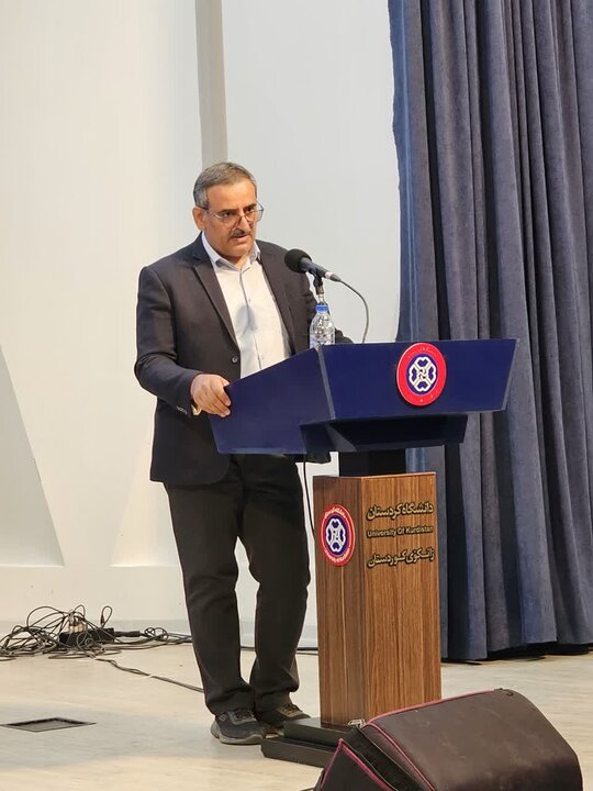 تصاویر/ مراسم گرامیداشت سالگرد حضور رهبر شهید در جمع دانشگاهیان کردستان