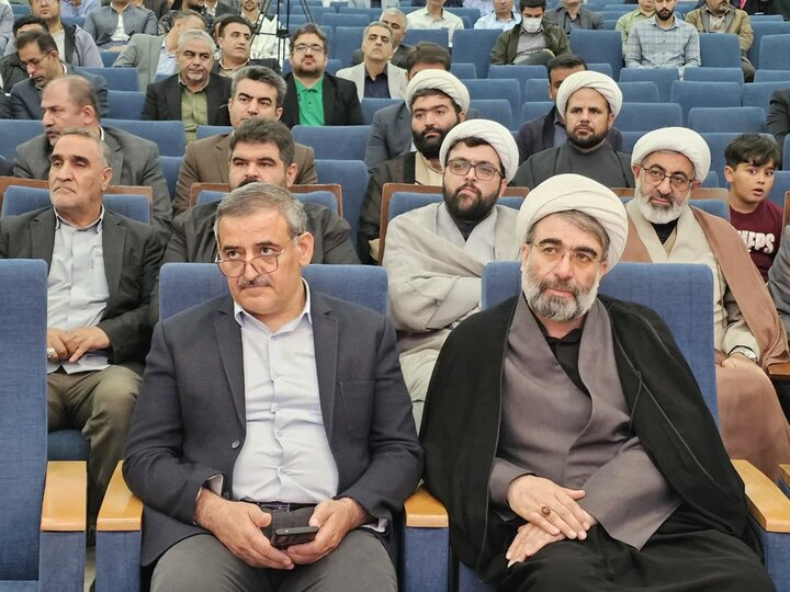 تصاویر/ مراسم گرامیداشت سالگرد حضور رهبر شهید در جمع دانشگاهیان کردستان
