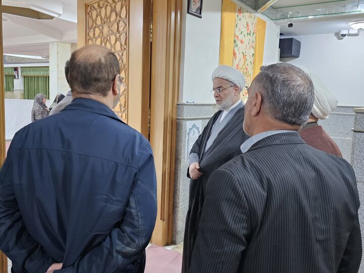 تصاویر/ بازدید نماینده ولی‌فقیه در  کردستان از مسجد مهدیه سنندج
