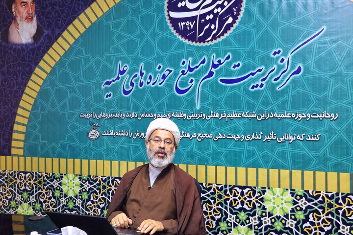 تصاویر/ نشست علمی تربیت در میدان واقع