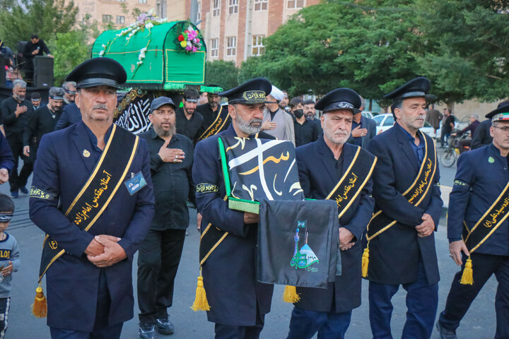 تصاویر/ دسته عزاداری هیئات مذهبی قم در سالروز شهادت امام جواد عليه‌السلامبه سمت چهل اختران آستان مقدس امام زاده موسی مبرقع ابن الجواد علیهماالسلام