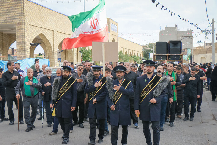 تصاویر/ دسته عزاداری هیئات مذهبی قم در سالروز شهادت امام جواد عليه‌السلامبه سمت چهل اختران آستان مقدس امام زاده موسی مبرقع ابن الجواد علیهماالسلام