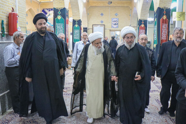 تصاویر/ زیارت آیت الله علی کریمی جهرمی در آستان مقدس حرم حضرت موسی مبرقع علیه‌السلام