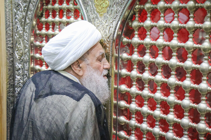 تصاویر/ زیارت آیت الله علی کریمی جهرمی در آستان مقدس حرم حضرت موسی مبرقع علیه‌السلام