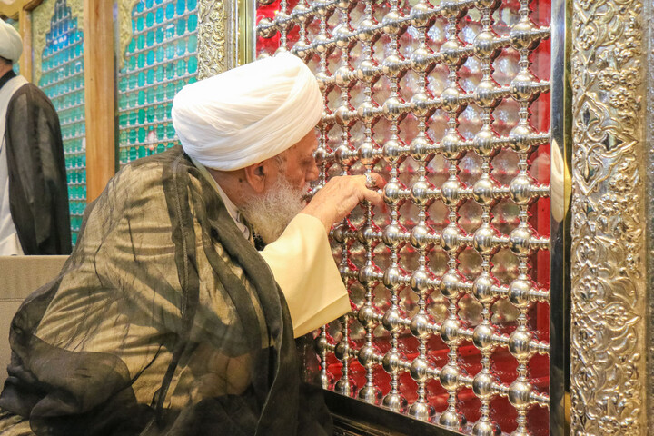 تصاویر/ زیارت آیت الله علی کریمی جهرمی در آستان مقدس حرم حضرت موسی مبرقع علیه‌السلام