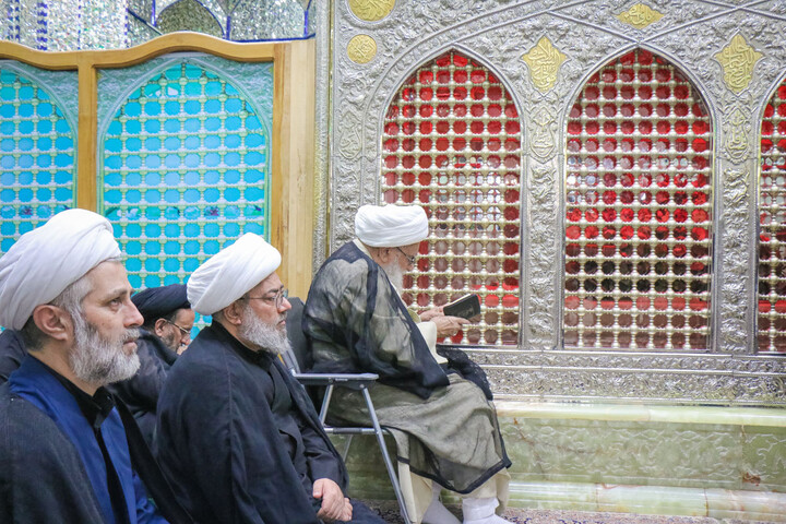 تصاویر/ زیارت آیت الله علی کریمی جهرمی در آستان مقدس حرم حضرت موسی مبرقع علیه‌السلام