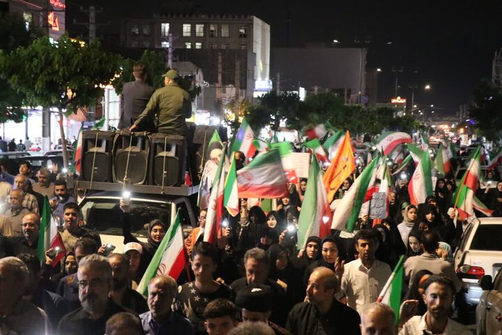 تصاویر/ هفتادونهمین اجتماع شبانه مردمی در قرچک