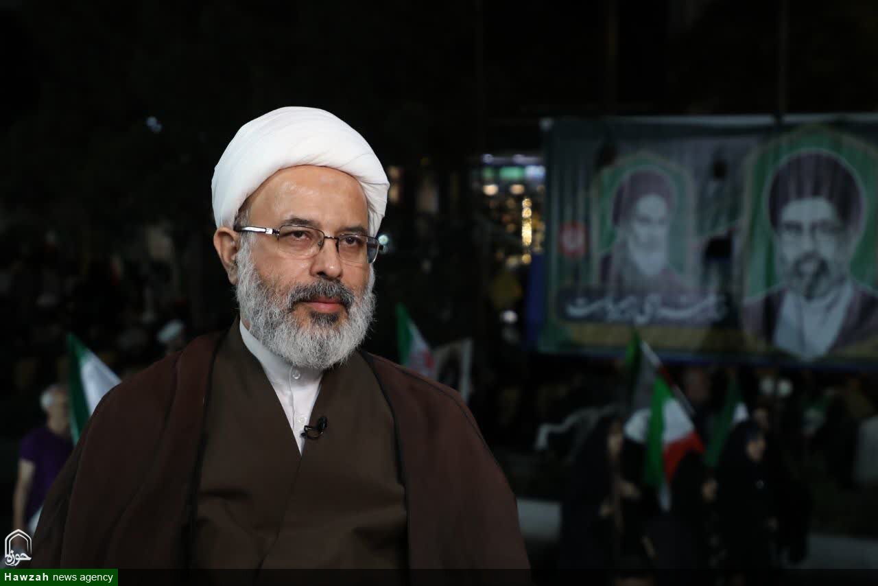مذاکره میز آشتی با دشمن نیست؛ میدان مبارزه برای احقاق حقوق ملت است