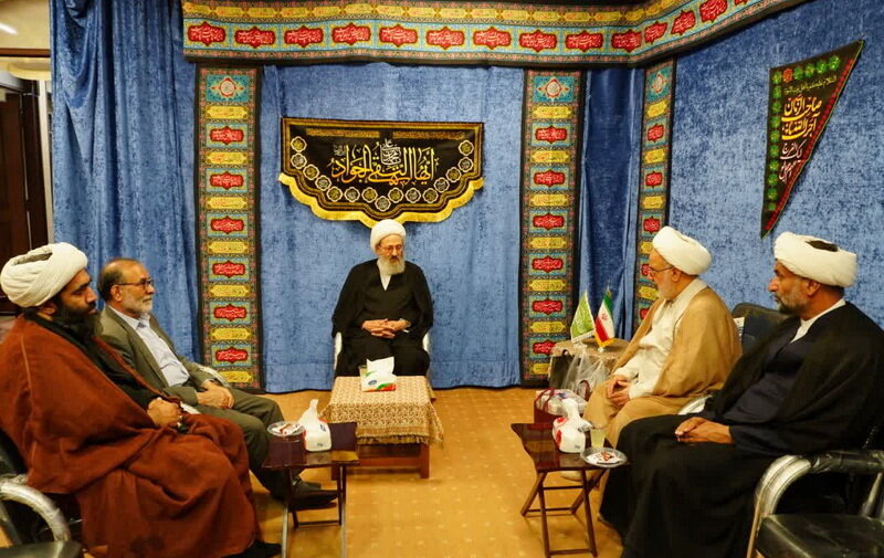 Rencontre entre des responsables des séminaires islamiques et l’Ayatollah Mohsen Faghihi