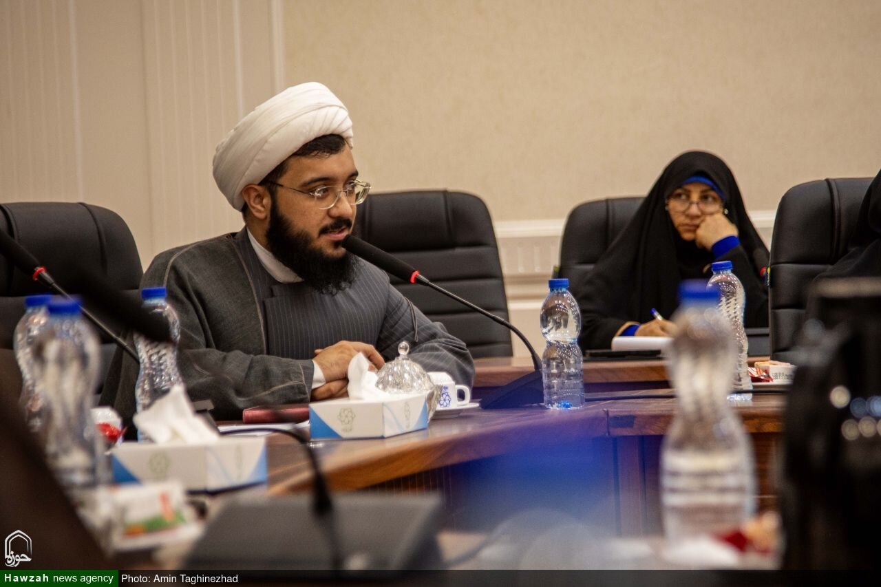 تشکیل کارگروه طلاب برای تبیین و مقابله با جنگ ادراکی دشمن در یزد