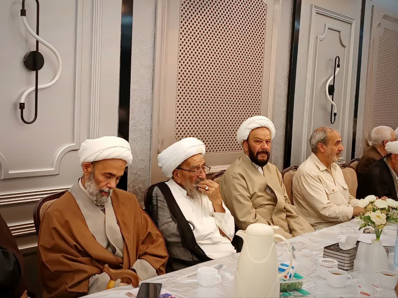 رونمایی از کتاب «به توفیق الهی» با حضور جمعی از علمای اعلام خراسان رضوی در مشهد مقدس