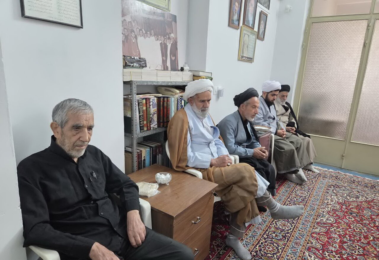 تصاویر/ آیین سوگواری ایام سالروز شهادت جوادالائمه(ع) در بیوت علمای کاشان