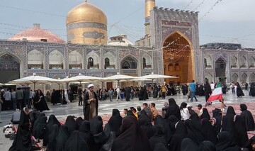 اعزام ۱۸۰ زائر از روستاهای بخش مرکزی فریمان به حرم مطهر رضوی توسط گروه جهادی شهید حججی