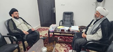 امام جمعه جزیزه هرمز با توکهور و هشتبندی دیدار و گفت‌وگو کرد
