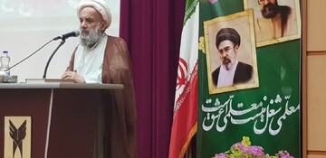 تصاویر/ تجلیل امام جمعه بابل از اساتید سما