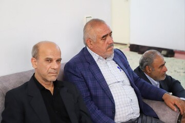 تصاویر/ دیدار دبیرکل کنگره شهدای غریب اسارت با خانواده شهید جاویدالاثر "سیدهادی میرداودی"
