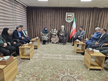 تصاویر/ دیدار معاون رئیس‌جمهور و رئیس سازمان حفاظت محیط‌زیست کشور، با نماینده ولی‌فقیه در کردستان
