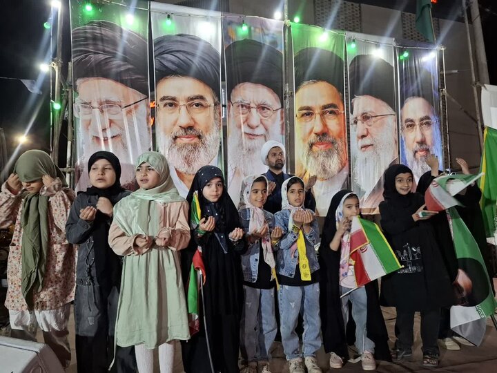 تصاویر| هفتادوهشتمین شب حضورحماسی کاشانی هادرچهار راه سلمان فارسی