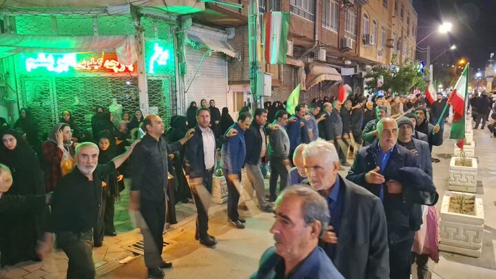 تصاویر/ هفتادونهمین اجتماع شبانه مردمی در عجب شیر