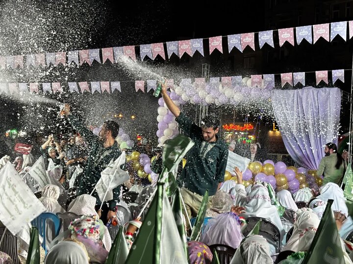 تصاویر/  اولین جشن تشرّف (تکلیف) کف خیابانی در میدان فاطمی(جهاد) تهران