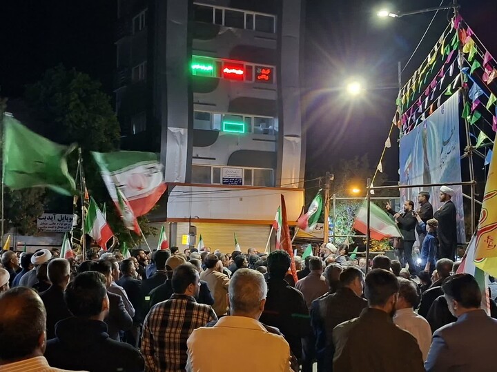تصاویر / استمرار خدمت رسانی طلاب مدرسه علمیه صاحب‌الزمان(عج) اسدآباد در شب های اقتدار