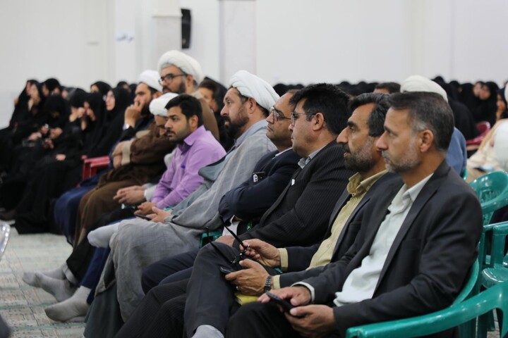 تصاویر/ همایش استانی دانش آموختگان شاغل در آموزش و پرورش برگزار شد