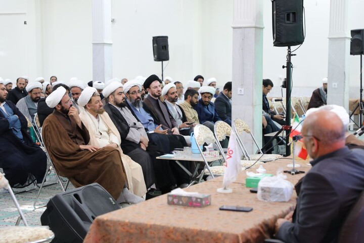 تصاویر/ همایش استانی دانش آموختگان شاغل در آموزش و پرورش برگزار شد