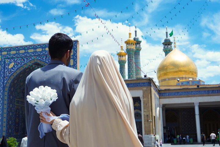 میزبانی اتاق عقد حرم بانوی کرامت از ۹۰ زوج جوان در روز ازدواج + تصاویر