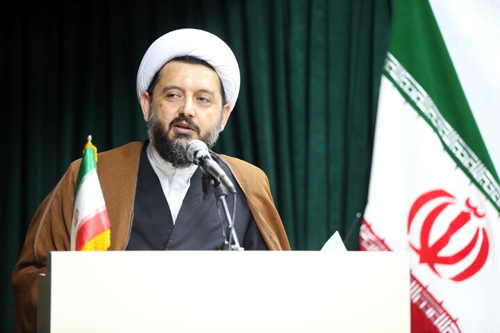 تصاویر/ آیین رونمایی و فراخوان پژوهشی مبتنی بر پیام رهبر شهید امام خامنه‌ای(ره) به کنگره بین‌المللی یکصدمین سالگشت بازتأسیس حوزه علمیه قم