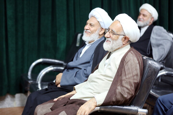 تصاویر/ آیین رونمایی و فراخوان پژوهشی مبتنی بر پیام رهبر شهید امام خامنه‌ای(ره) به کنگره بین‌المللی یکصدمین سالگشت بازتأسیس حوزه علمیه قم