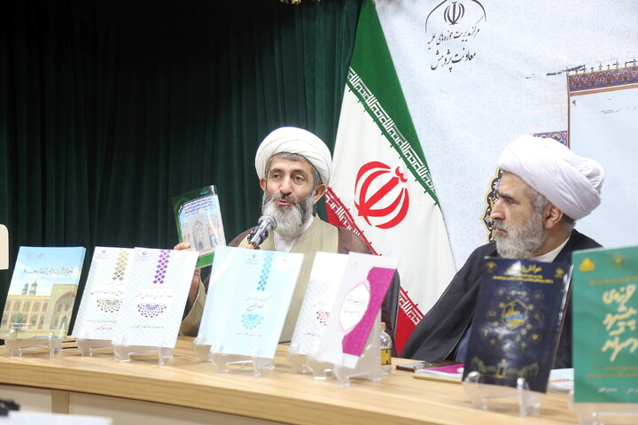 تصاویر/ آیین رونمایی و فراخوان پژوهشی مبتنی بر پیام رهبر شهید امام خامنه‌ای(ره) به کنگره بین‌المللی یکصدمین سالگشت بازتأسیس حوزه علمیه قم